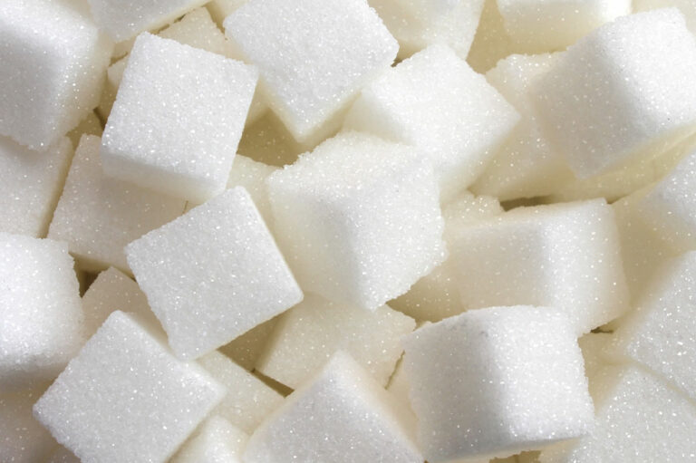 10 Signs of Excessive Sugar Intake That Can Cause Health Issues