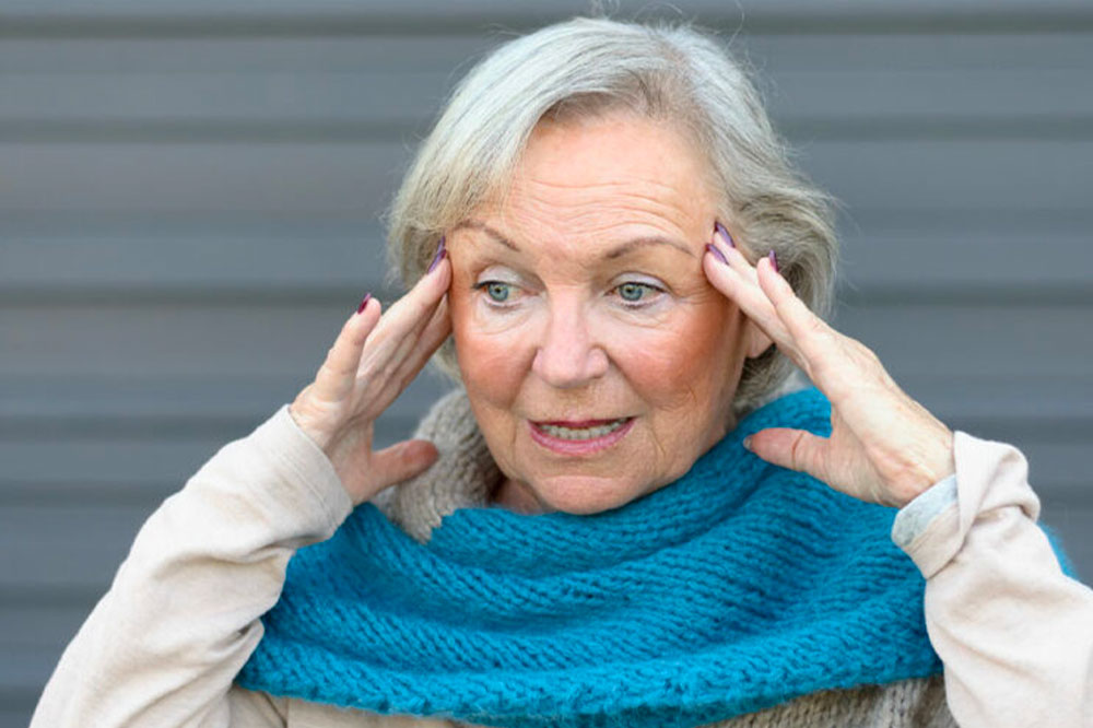 7 early warning signs of dementia and care options